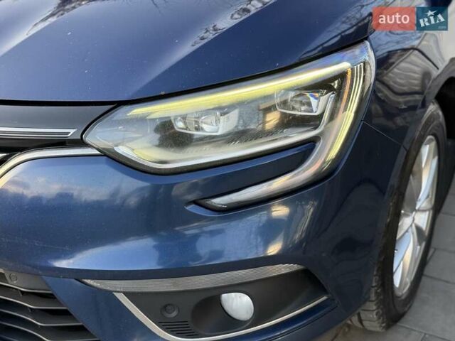 Синий Рено Меган, объемом двигателя 1.5 л и пробегом 278 тыс. км за 11900 $, фото 4 на Automoto.ua