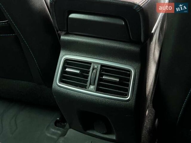 Синій Рено Меган, об'ємом двигуна 1.62 л та пробігом 135 тис. км за 18990 $, фото 33 на Automoto.ua