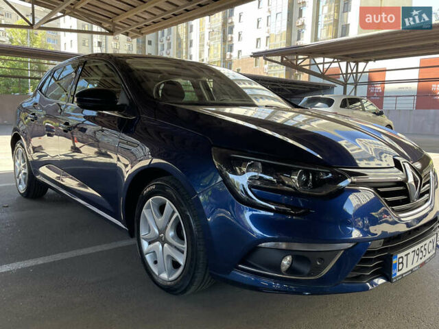Синий Рено Меган, объемом двигателя 1.46 л и пробегом 170 тыс. км за 11300 $, фото 1 на Automoto.ua