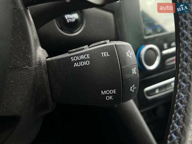 Синій Рено Меган, об'ємом двигуна 1.62 л та пробігом 135 тис. км за 18990 $, фото 22 на Automoto.ua