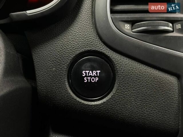 Синій Рено Меган, об'ємом двигуна 1.62 л та пробігом 135 тис. км за 16990 $, фото 34 на Automoto.ua