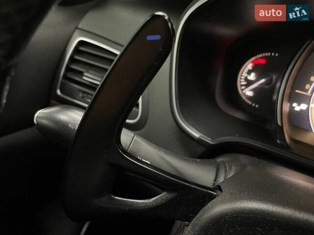 Синій Рено Меган, об'ємом двигуна 1.62 л та пробігом 135 тис. км за 16990 $, фото 23 на Automoto.ua