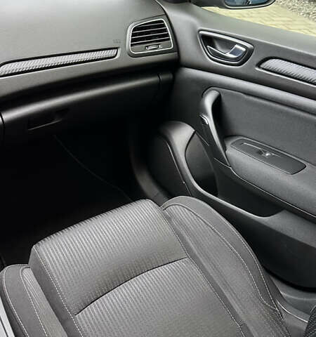 Синій Рено Меган, об'ємом двигуна 1.46 л та пробігом 80 тис. км за 14900 $, фото 35 на Automoto.ua