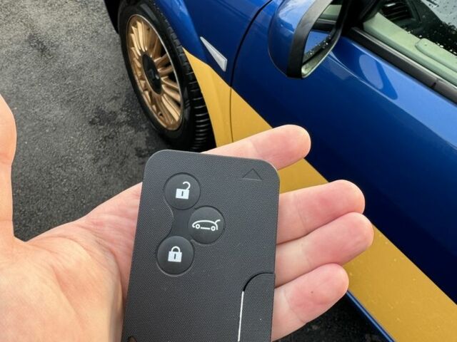 Синий Рено Меган, объемом двигателя 2 л и пробегом 189 тыс. км за 3700 $, фото 7 на Automoto.ua