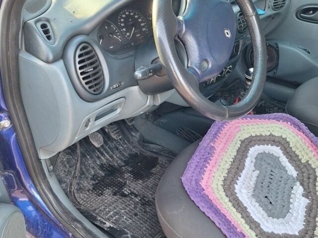 Синий Рено Меган, объемом двигателя 1.6 л и пробегом 1 тыс. км за 2700 $, фото 6 на Automoto.ua