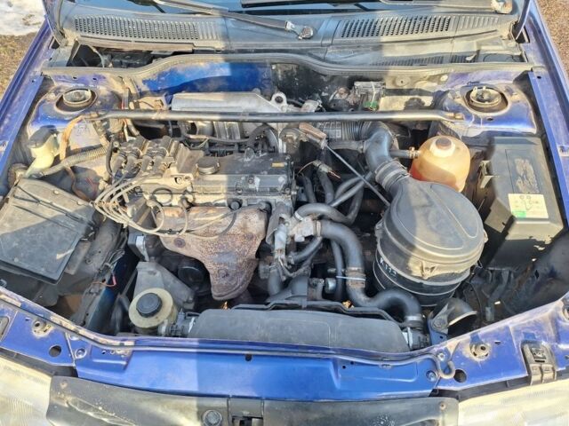 Синий Рено Меган, объемом двигателя 1.6 л и пробегом 1 тыс. км за 2700 $, фото 7 на Automoto.ua