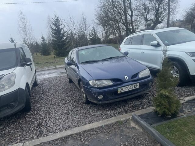 Синій Рено Меган, об'ємом двигуна 2 л та пробігом 250 тис. км за 1300 $, фото 5 на Automoto.ua