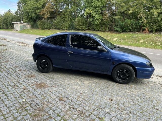 Синій Рено Меган, об'ємом двигуна 2 л та пробігом 375 тис. км за 1300 $, фото 6 на Automoto.ua