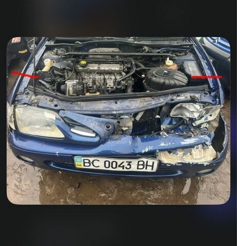 Синій Рено Меган, об'ємом двигуна 2 л та пробігом 250 тис. км за 1300 $, фото 14 на Automoto.ua