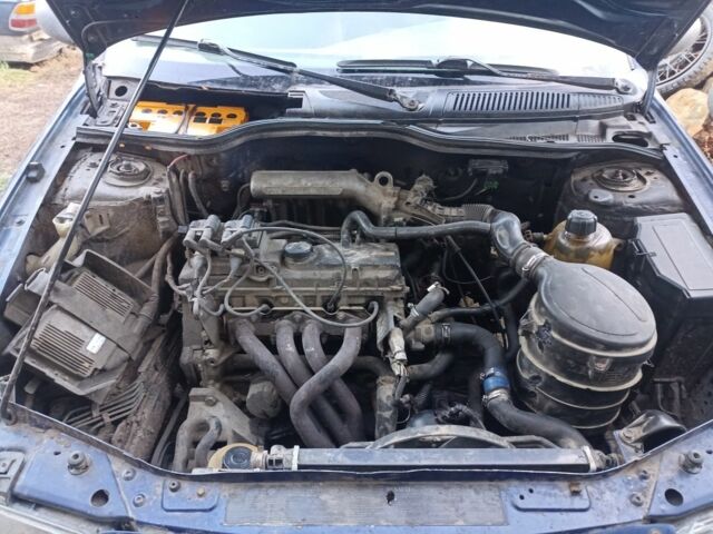 Синий Рено Меган, объемом двигателя 0 л и пробегом 40 тыс. км за 500 $, фото 3 на Automoto.ua