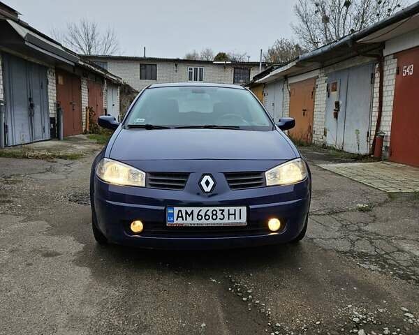 Синий Рено Меган, объемом двигателя 1.87 л и пробегом 239 тыс. км за 3200 $, фото 8 на Automoto.ua
