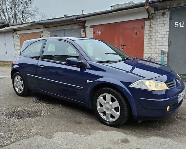 Синий Рено Меган, объемом двигателя 1.87 л и пробегом 239 тыс. км за 3200 $, фото 5 на Automoto.ua