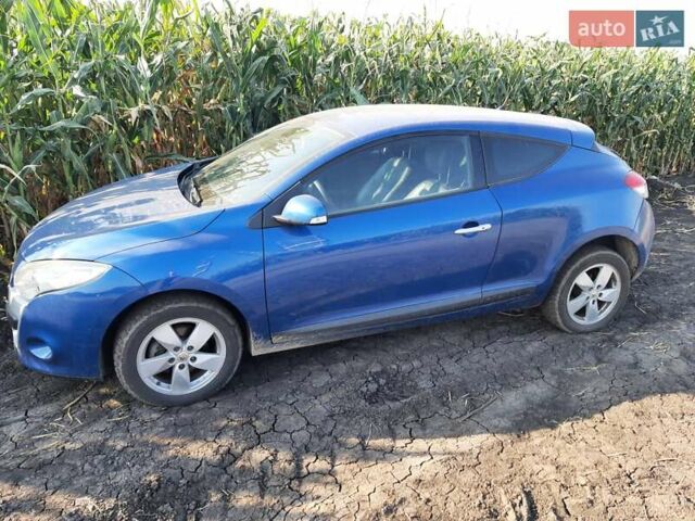 Синий Рено Меган, объемом двигателя 1.46 л и пробегом 112 тыс. км за 4800 $, фото 2 на Automoto.ua