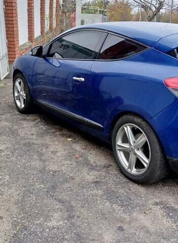 Синий Рено Меган, объемом двигателя 2 л и пробегом 255 тыс. км за 7000 $, фото 4 на Automoto.ua