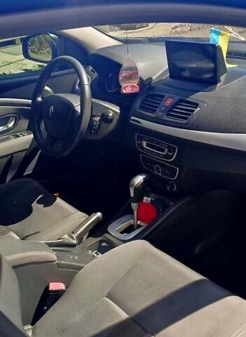 Синий Рено Меган, объемом двигателя 2 л и пробегом 255 тыс. км за 7000 $, фото 9 на Automoto.ua