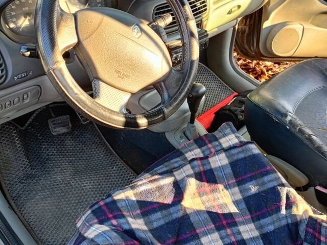 Синий Рено Меган, объемом двигателя 0 л и пробегом 298 тыс. км за 3400 $, фото 8 на Automoto.ua