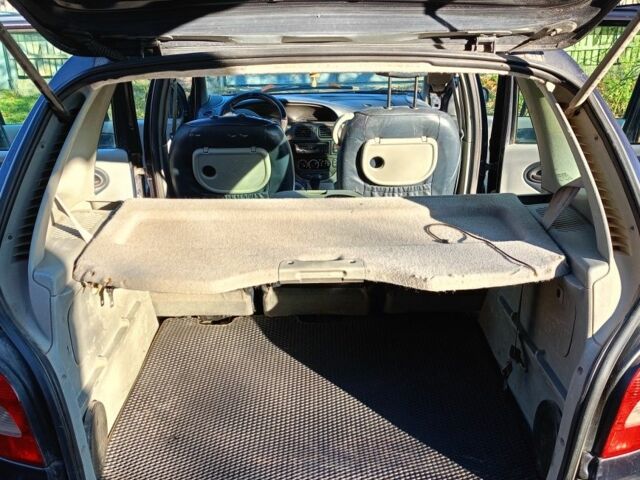 Синий Рено Меган, объемом двигателя 0 л и пробегом 298 тыс. км за 3400 $, фото 11 на Automoto.ua