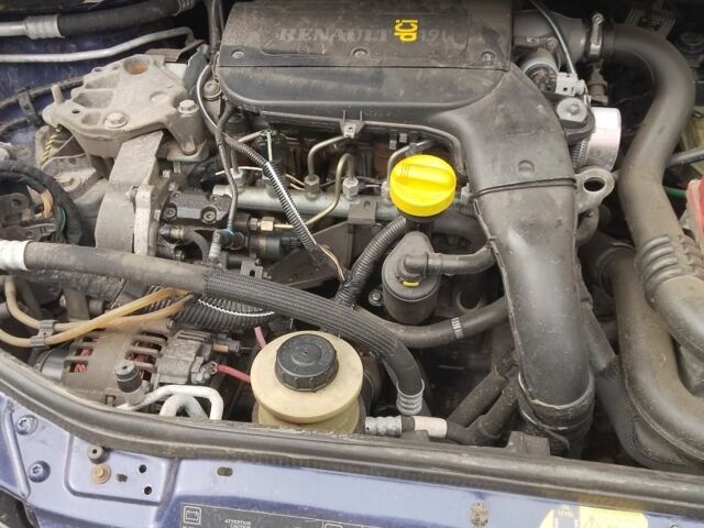 Синий Рено Меган, объемом двигателя 1.9 л и пробегом 360 тыс. км за 2700 $, фото 3 на Automoto.ua