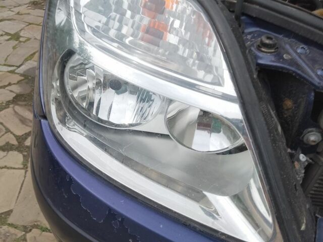 Синий Рено Меган, объемом двигателя 1.9 л и пробегом 360 тыс. км за 2700 $, фото 6 на Automoto.ua