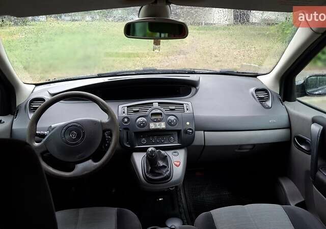 Синій Рено Меган, об'ємом двигуна 1.6 л та пробігом 260 тис. км за 4800 $, фото 7 на Automoto.ua