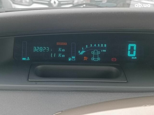 Синій Рено Меган, об'ємом двигуна 2 л та пробігом 328 тис. км за 6190 $, фото 27 на Automoto.ua