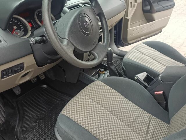 Синий Рено Меган, объемом двигателя 1.4 л и пробегом 173 тыс. км за 3550 $, фото 6 на Automoto.ua