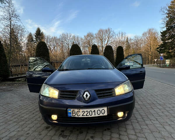 Синий Рено Меган, объемом двигателя 1.6 л и пробегом 179 тыс. км за 3500 $, фото 3 на Automoto.ua