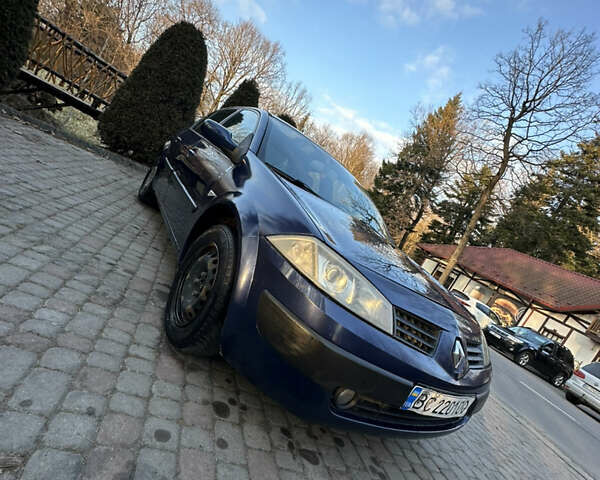 Синий Рено Меган, объемом двигателя 1.6 л и пробегом 179 тыс. км за 3500 $, фото 13 на Automoto.ua