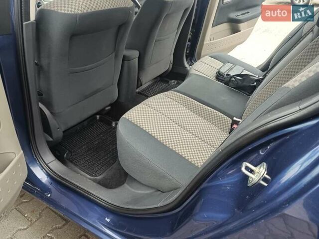 Синий Рено Меган, объемом двигателя 1.4 л и пробегом 173 тыс. км за 3850 $, фото 8 на Automoto.ua