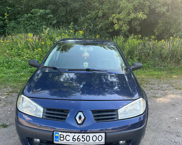 Синий Рено Меган, объемом двигателя 1.6 л и пробегом 205 тыс. км за 3800 $, фото 1 на Automoto.ua