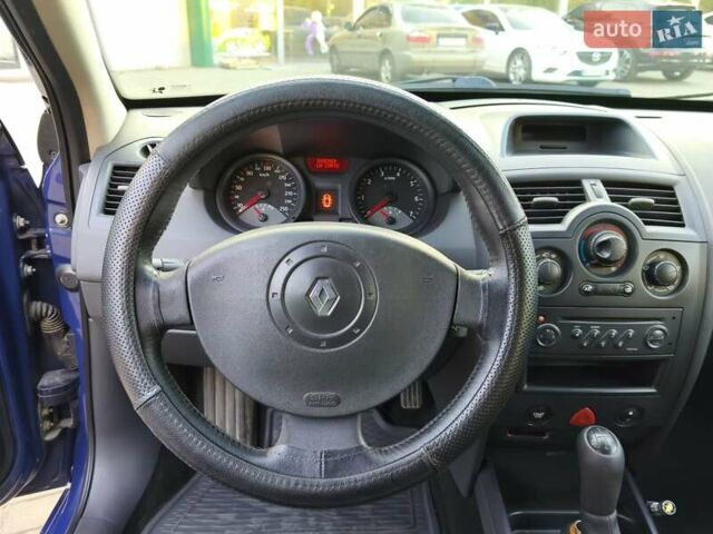 Синий Рено Меган, объемом двигателя 1.4 л и пробегом 372 тыс. км за 3300 $, фото 16 на Automoto.ua