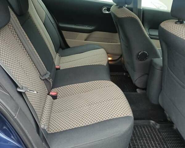 Синий Рено Меган, объемом двигателя 1.4 л и пробегом 173 тыс. км за 3850 $, фото 5 на Automoto.ua