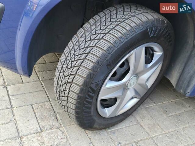 Синий Рено Меган, объемом двигателя 1.4 л и пробегом 372 тыс. км за 3300 $, фото 19 на Automoto.ua