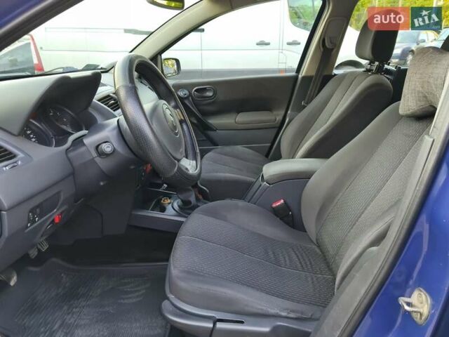 Синий Рено Меган, объемом двигателя 1.4 л и пробегом 372 тыс. км за 3300 $, фото 10 на Automoto.ua