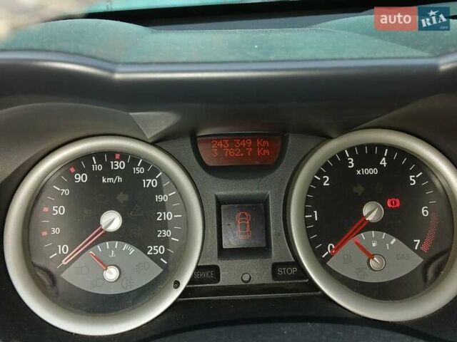 Синий Рено Меган, объемом двигателя 0 л и пробегом 243 тыс. км за 4300 $, фото 13 на Automoto.ua