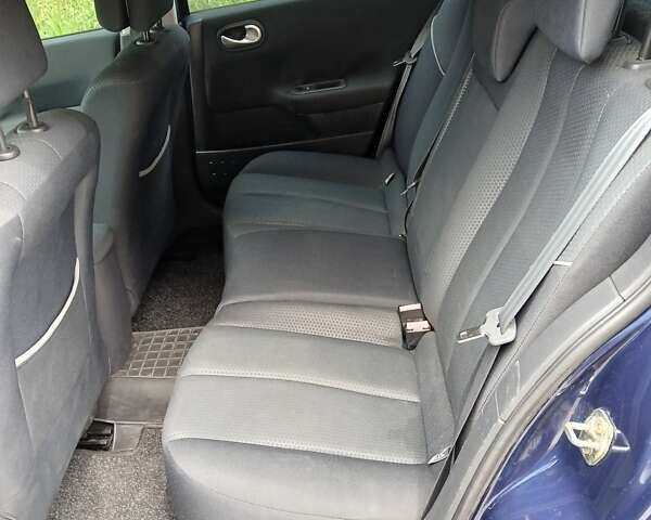 Синий Рено Меган, объемом двигателя 0 л и пробегом 243 тыс. км за 4300 $, фото 5 на Automoto.ua