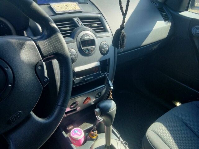 Синий Рено Меган, объемом двигателя 1.5 л и пробегом 284 тыс. км за 5500 $, фото 3 на Automoto.ua