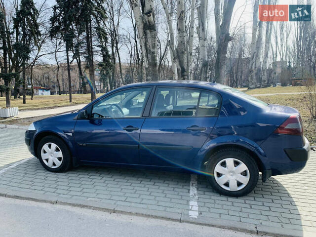 Синий Рено Меган, объемом двигателя 1.4 л и пробегом 210 тыс. км за 4500 $, фото 1 на Automoto.ua