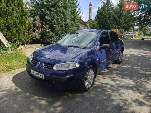 Синий Рено Меган, объемом двигателя 1.6 л и пробегом 306 тыс. км за 3900 $, фото 5 на Automoto.ua