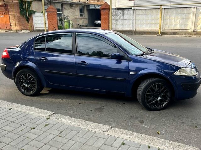 Синій Рено Меган, об'ємом двигуна 1.4 л та пробігом 344 тис. км за 4300 $, фото 6 на Automoto.ua