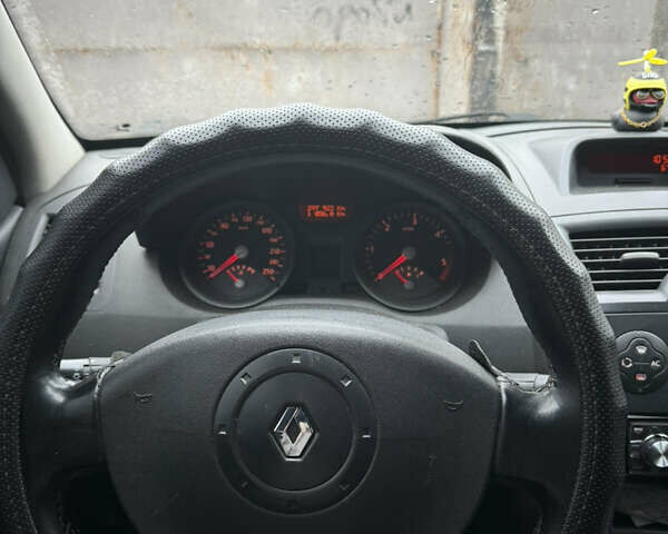 Синий Рено Меган, объемом двигателя 1.5 л и пробегом 298 тыс. км за 5000 $, фото 5 на Automoto.ua