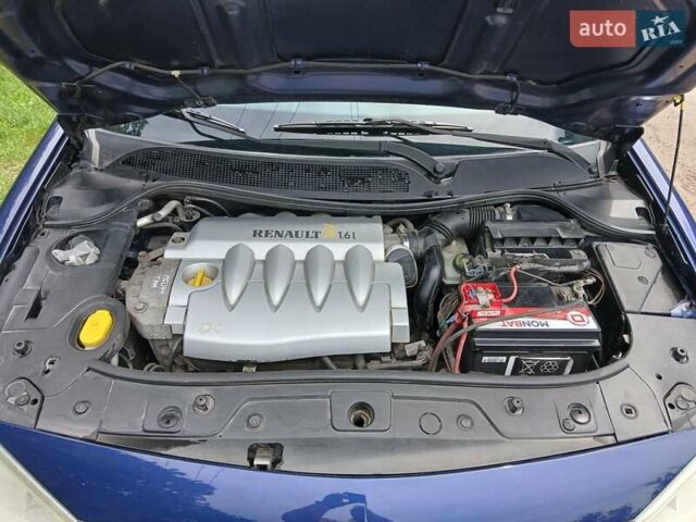 Синий Рено Меган, объемом двигателя 0 л и пробегом 243 тыс. км за 4300 $, фото 7 на Automoto.ua