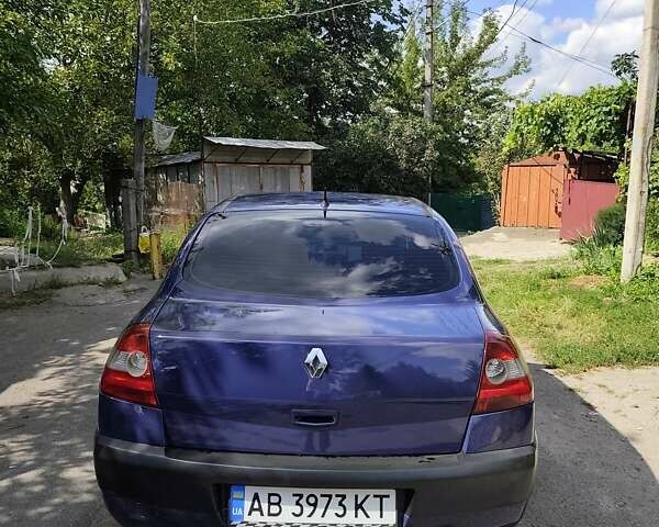 Синий Рено Меган, объемом двигателя 1.6 л и пробегом 306 тыс. км за 3900 $, фото 3 на Automoto.ua
