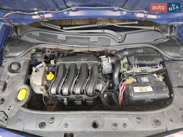 Синий Рено Меган, объемом двигателя 1.6 л и пробегом 306 тыс. км за 3900 $, фото 6 на Automoto.ua