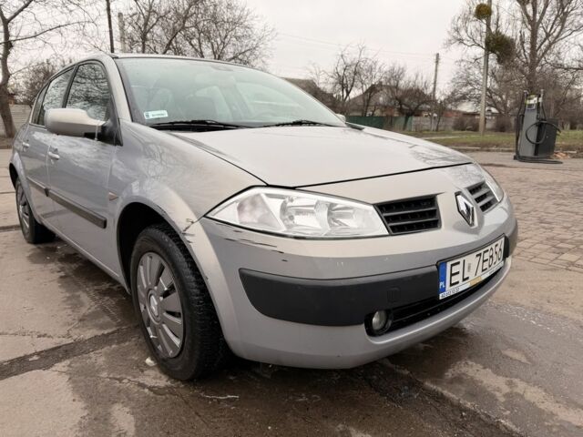 Синий Рено Меган, объемом двигателя 1.6 л и пробегом 159 тыс. км за 1950 $, фото 4 на Automoto.ua