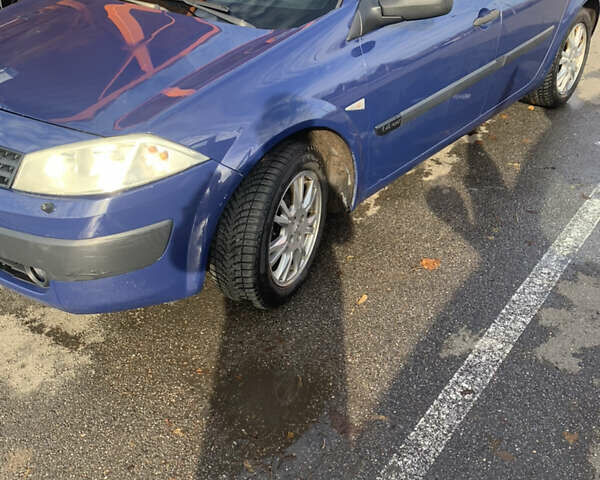 Синий Рено Меган, объемом двигателя 1.4 л и пробегом 219 тыс. км за 4300 $, фото 1 на Automoto.ua