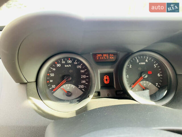 Синий Рено Меган, объемом двигателя 1.4 л и пробегом 210 тыс. км за 4500 $, фото 7 на Automoto.ua