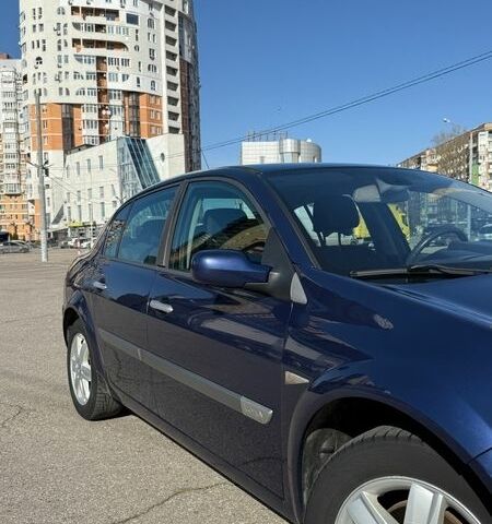 Синій Рено Меган, об'ємом двигуна 1.6 л та пробігом 252 тис. км за 4200 $, фото 7 на Automoto.ua