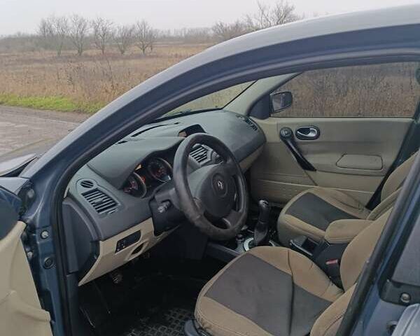 Синий Рено Меган, объемом двигателя 1.6 л и пробегом 260 тыс. км за 5000 $, фото 7 на Automoto.ua