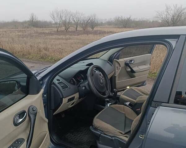 Синий Рено Меган, объемом двигателя 1.6 л и пробегом 260 тыс. км за 5000 $, фото 10 на Automoto.ua
